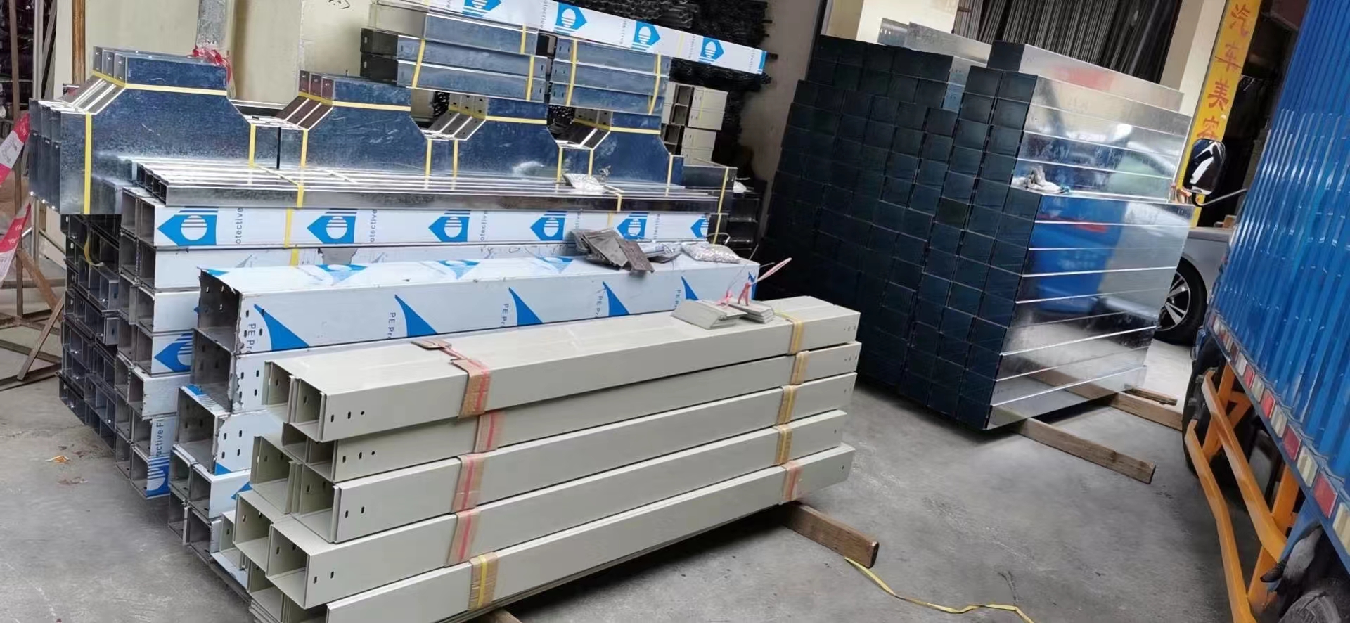 怎样辨别阻燃镀锌线盒的质量优劣？